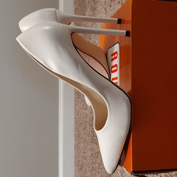 White Heels - Picture 3 of 3